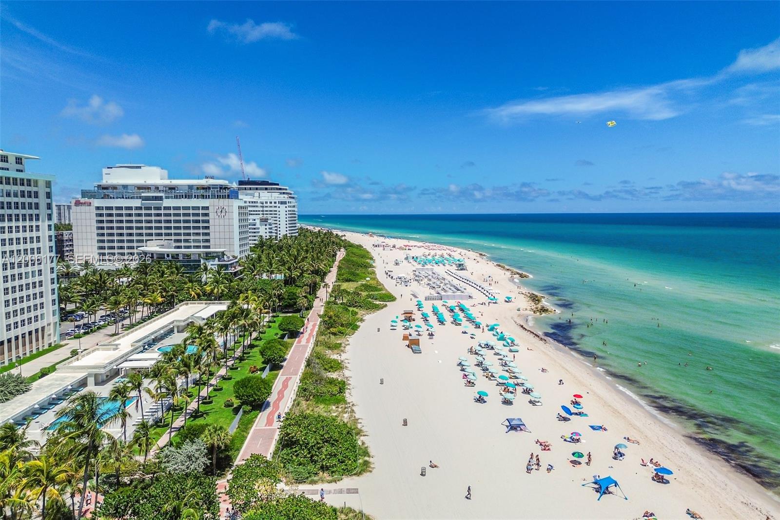 CAPOMAR CONDO - Residential