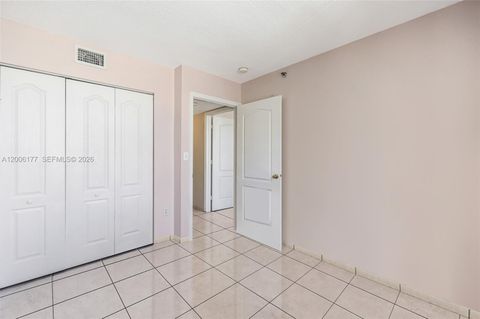 Tiny photo for 2642 Collins Ave #306, Miami Beach, FL 33140 (MLS # A12006177)