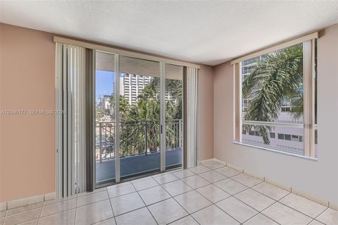 Tiny photo for 2642 Collins Ave #306, Miami Beach, FL 33140 (MLS # A12006177)