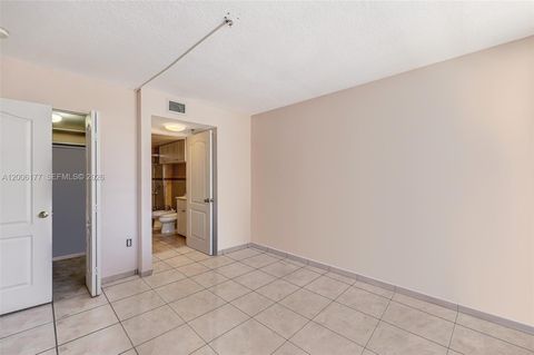 Tiny photo for 2642 Collins Ave #306, Miami Beach, FL 33140 (MLS # A12006177)