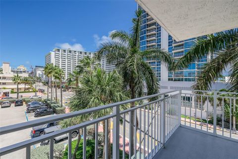 Tiny photo for 2642 Collins Ave #306, Miami Beach, FL 33140 (MLS # A12006177)