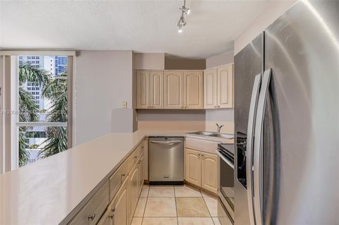 Tiny photo for 2642 Collins Ave #306, Miami Beach, FL 33140 (MLS # A12006177)