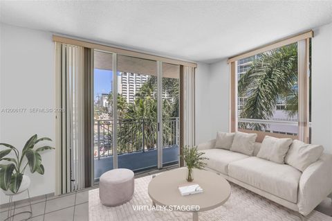 Tiny photo for 2642 Collins Ave #306, Miami Beach, FL 33140 (MLS # A12006177)