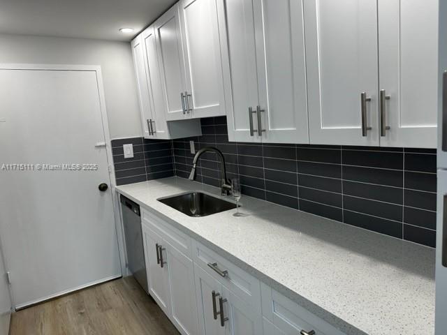 THE CARRIAGE HOUSE CONDO - Residential