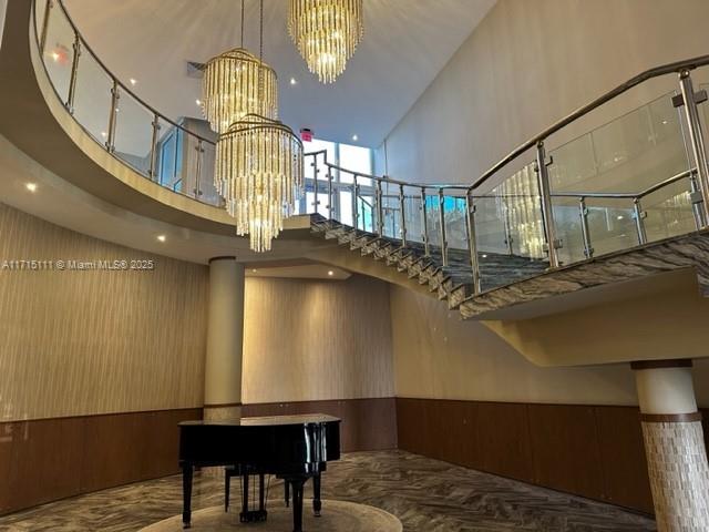 THE CARRIAGE HOUSE CONDO - Residential