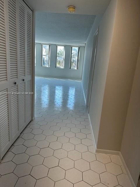 THE CARRIAGE HOUSE CONDO - Residential