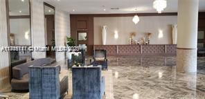 THE CARRIAGE HOUSE CONDO - Residential