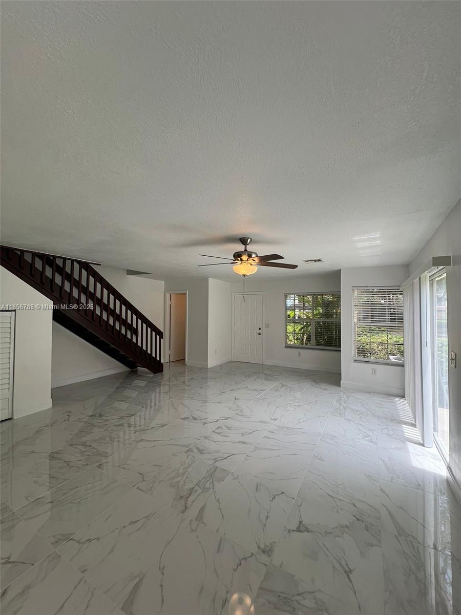 2174 Champions Way 0