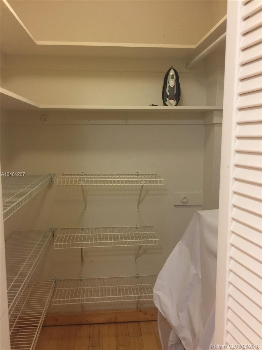 KEY BISCAYNE COMMODORE CL - Residential Lease