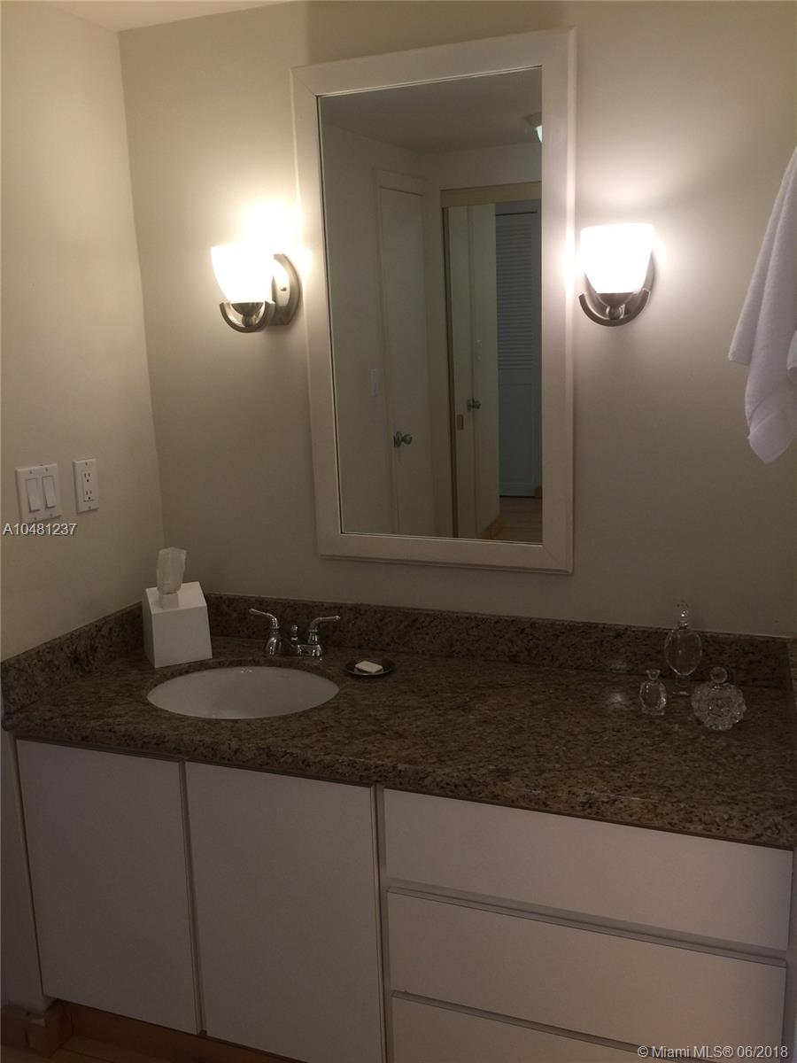 KEY BISCAYNE COMMODORE CL - Residential Lease