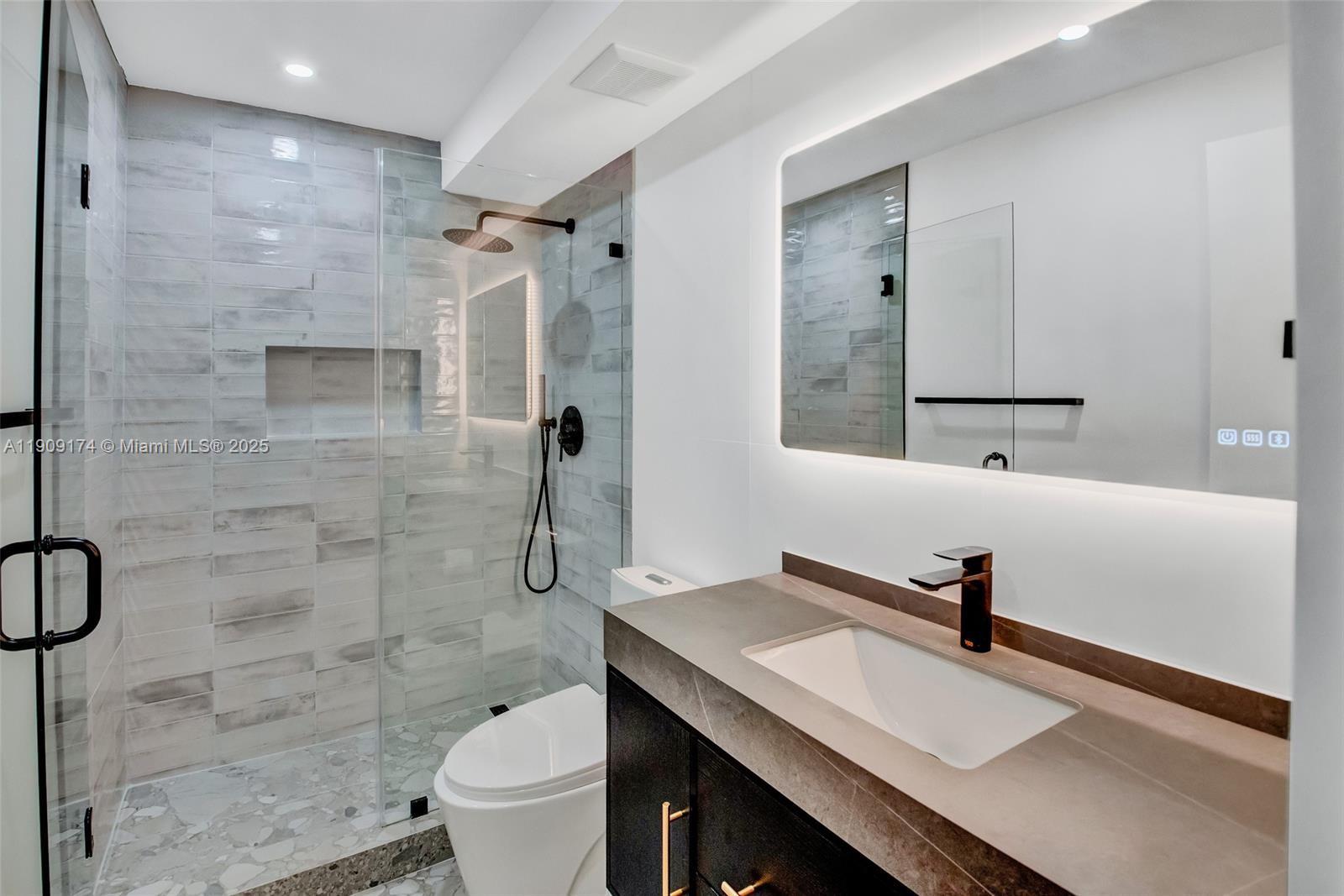 CRANWELL HOUSE CONDO - Residential Lease