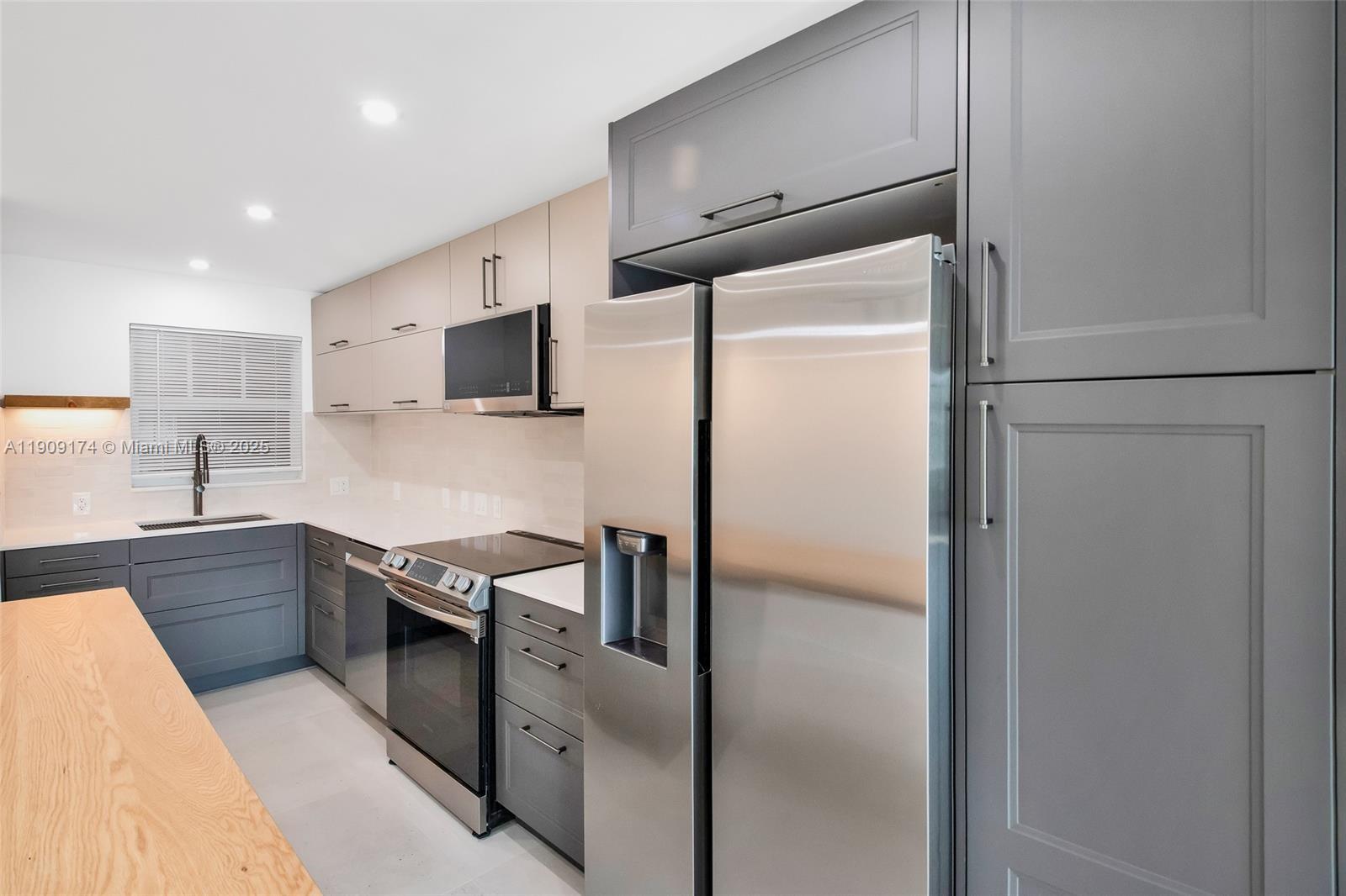 CRANWELL HOUSE CONDO - Residential Lease