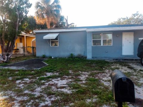 Photo of 710 52nd St, West Palm Beach, FL 33407 (MLS # A11937740)