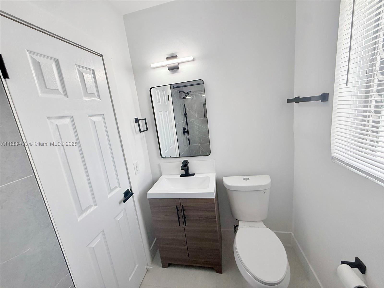 DANIA BEACH SUB RESUB - Residential Lease