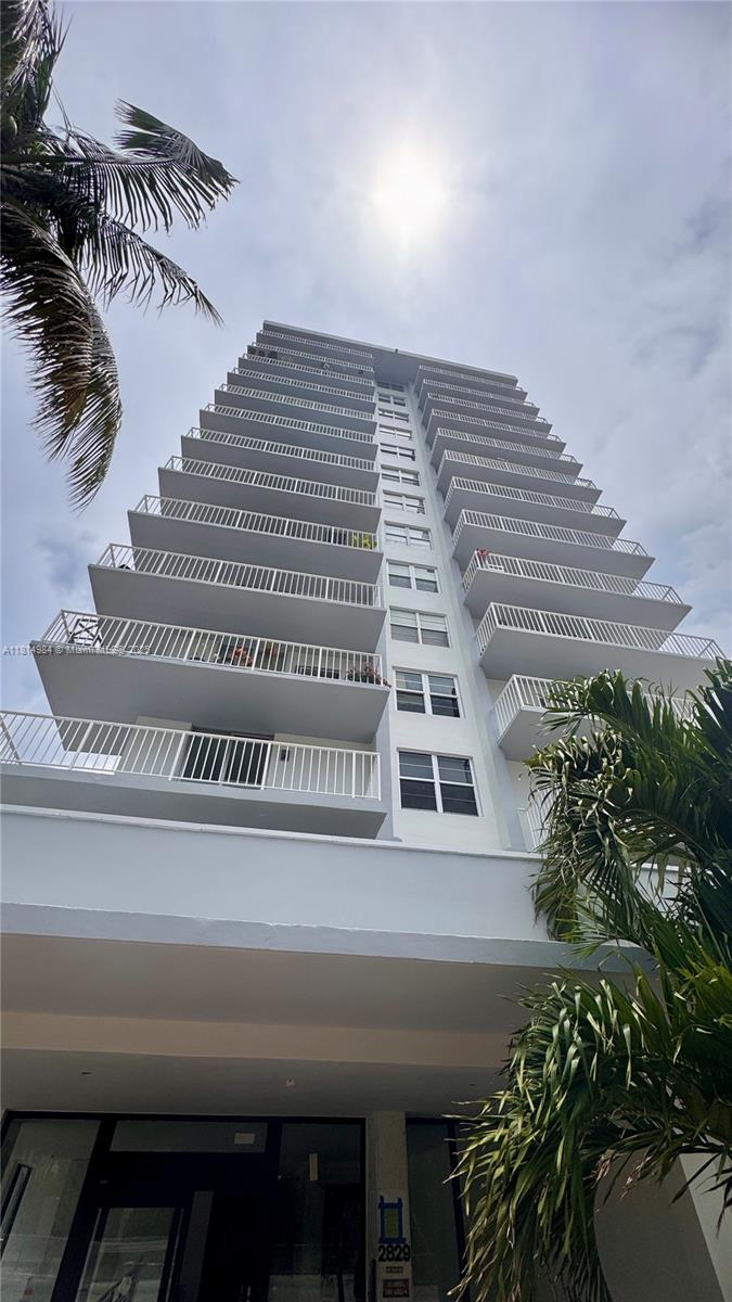 Rental Property at 2829 Indian Creek Dr 509, Miami Beach, Miami-Dade County, Florida - Bedrooms: 2 
Bathrooms: 2  - $3,000 MO.