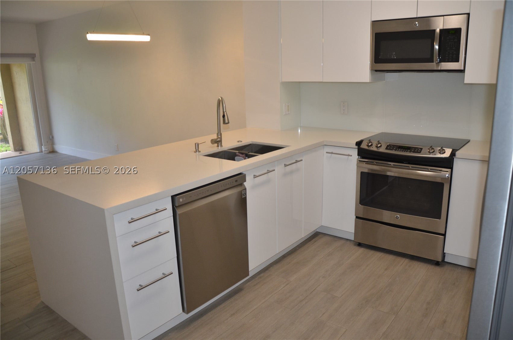 351 SW 121st Ave, Pembroke Pines FL 33025