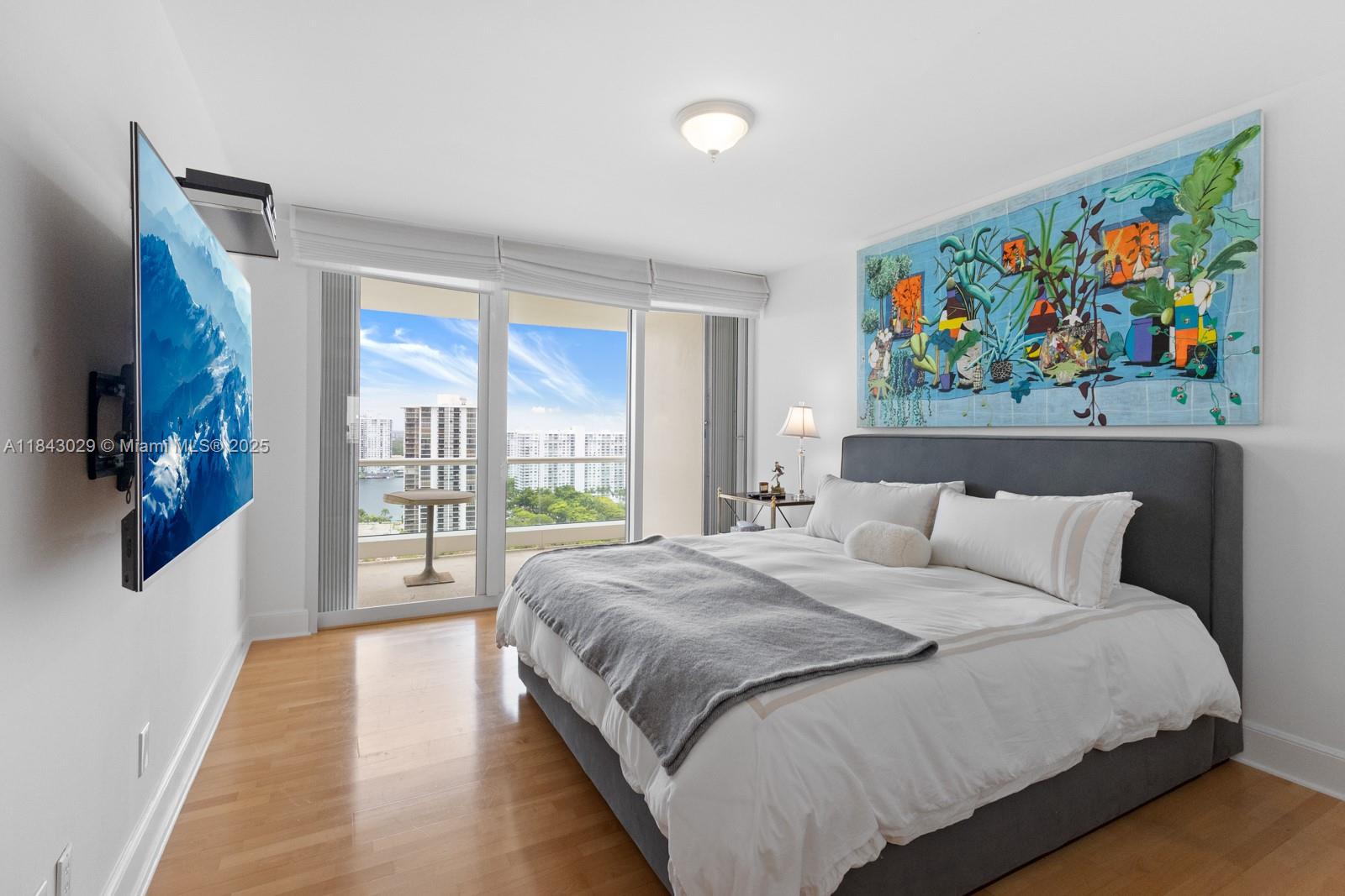 7000 ISL BLVD WILLIAMS IS - Residential