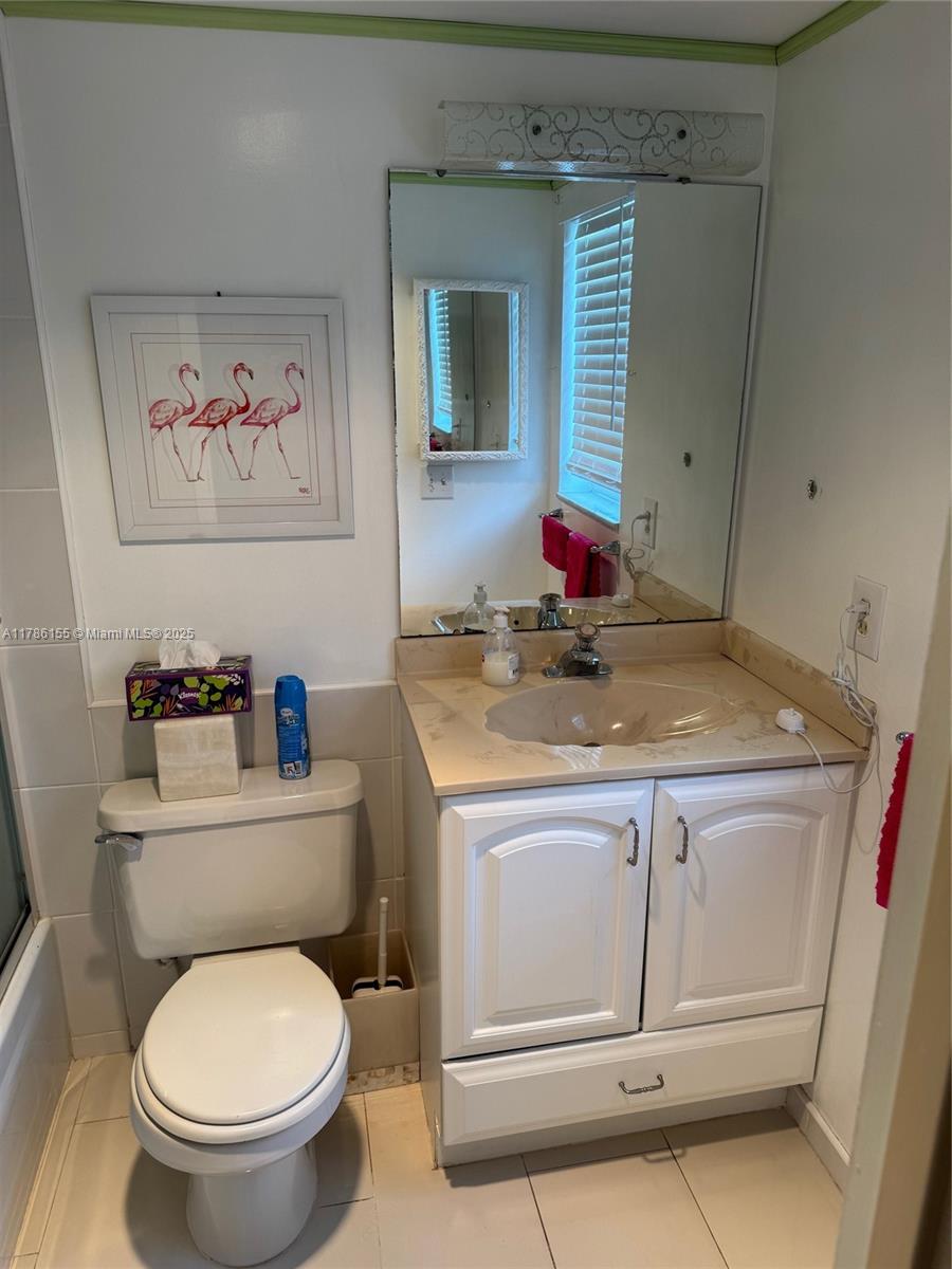 MEADOWS CONDO - Residential