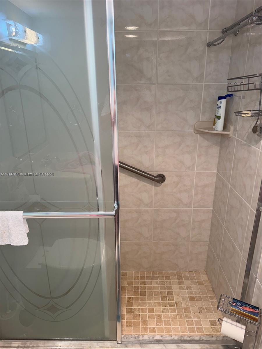 MEADOWS CONDO - Residential