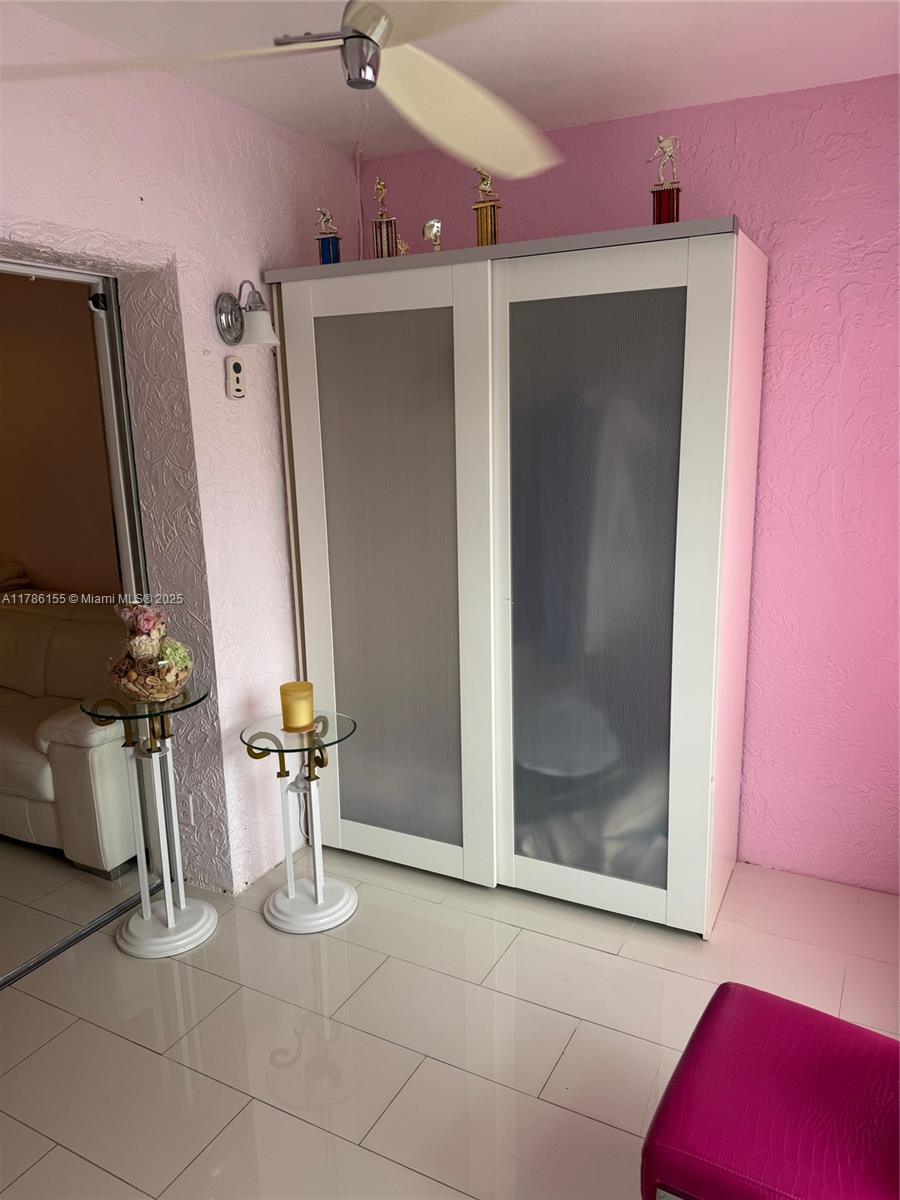 MEADOWS CONDO - Residential