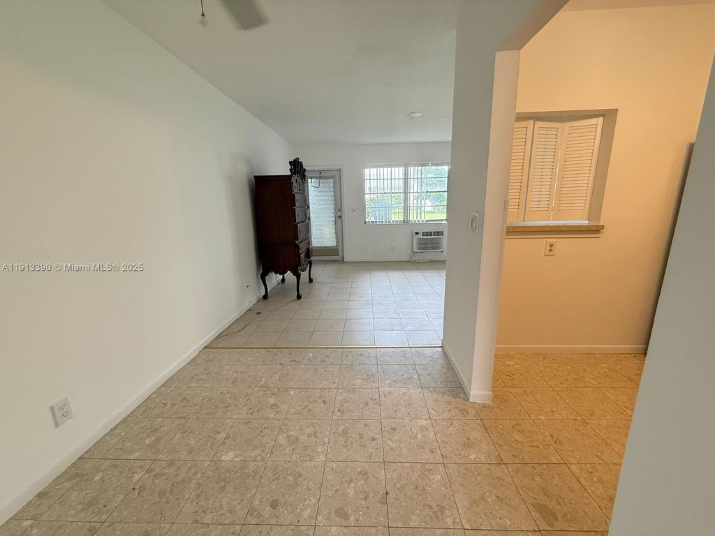 Photo of 79 Easthampton D #79, West Palm Beach, FL 33417 (MLS # A11913390)