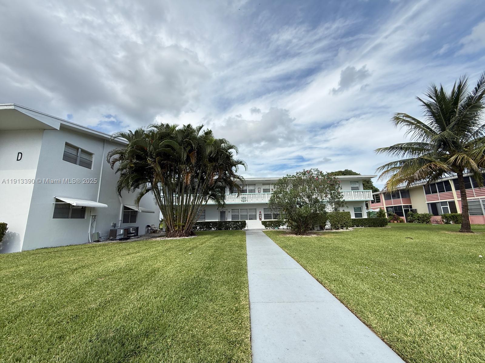 EASTHAMPTON CONDO - Residential Lease