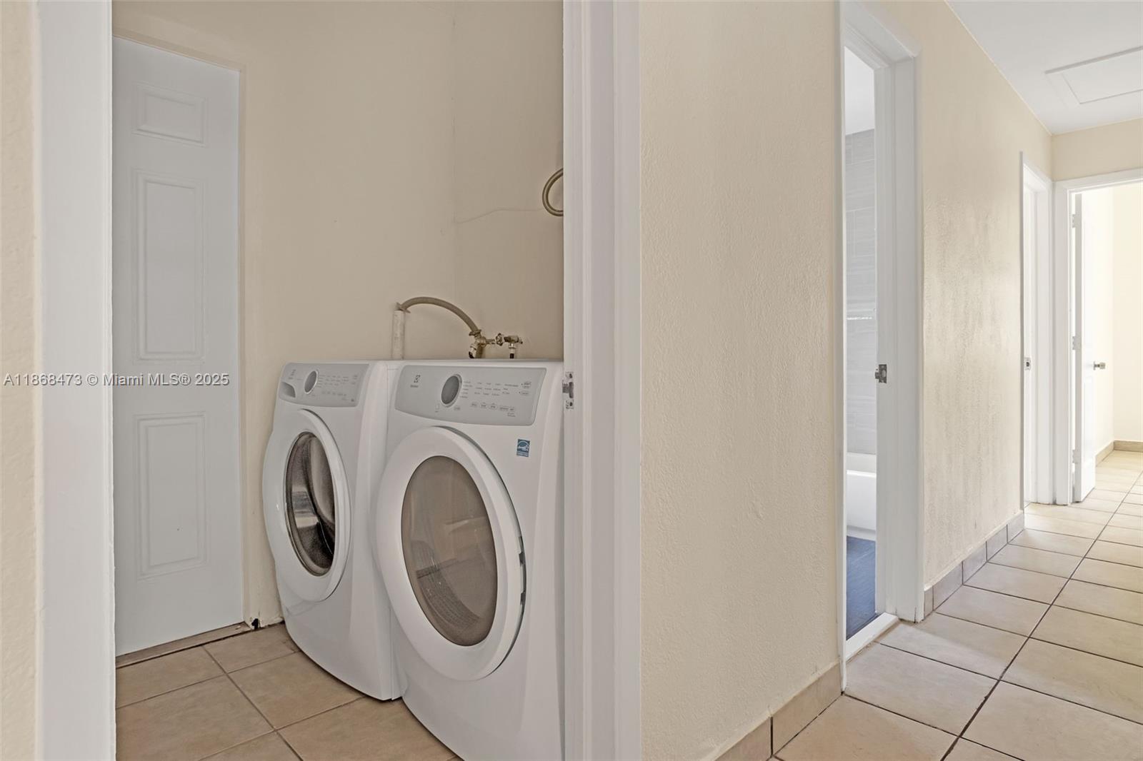 HIGHLAND MANOR SEC 2 - Residential