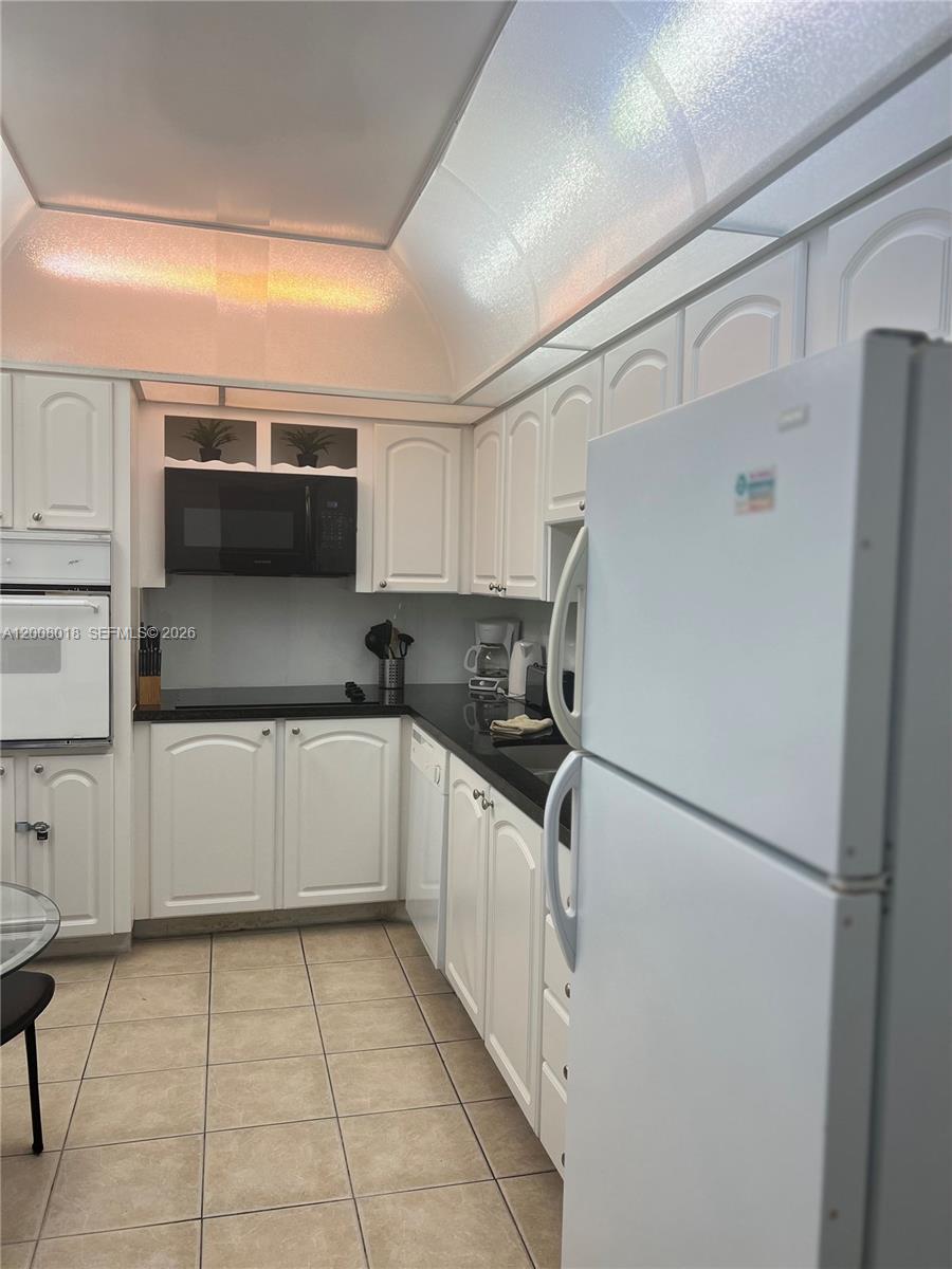 TIDES ON HOLLYWOOD BEACH - Residential