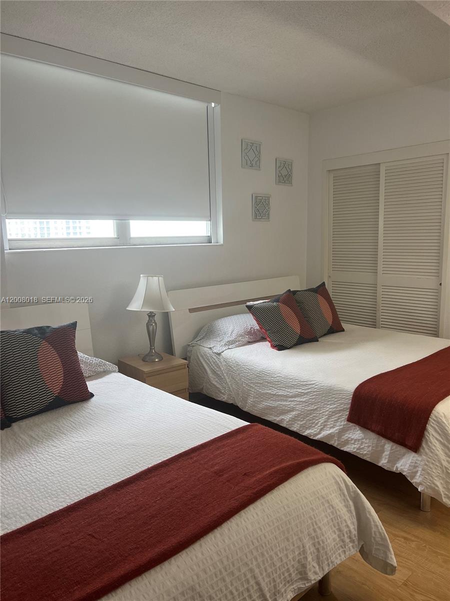 TIDES ON HOLLYWOOD BEACH - Residential