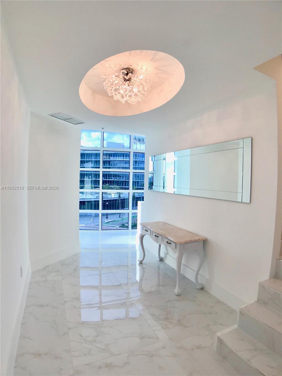 CONTINUUM ON SOUTH BEACH - Residential Lease