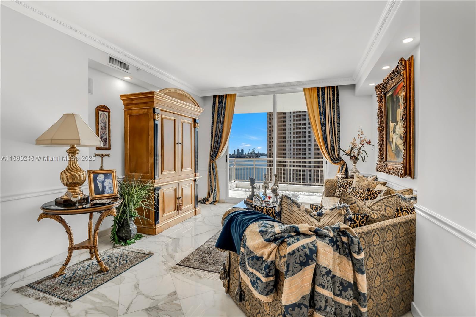 888 Brickell Key Dr 1807