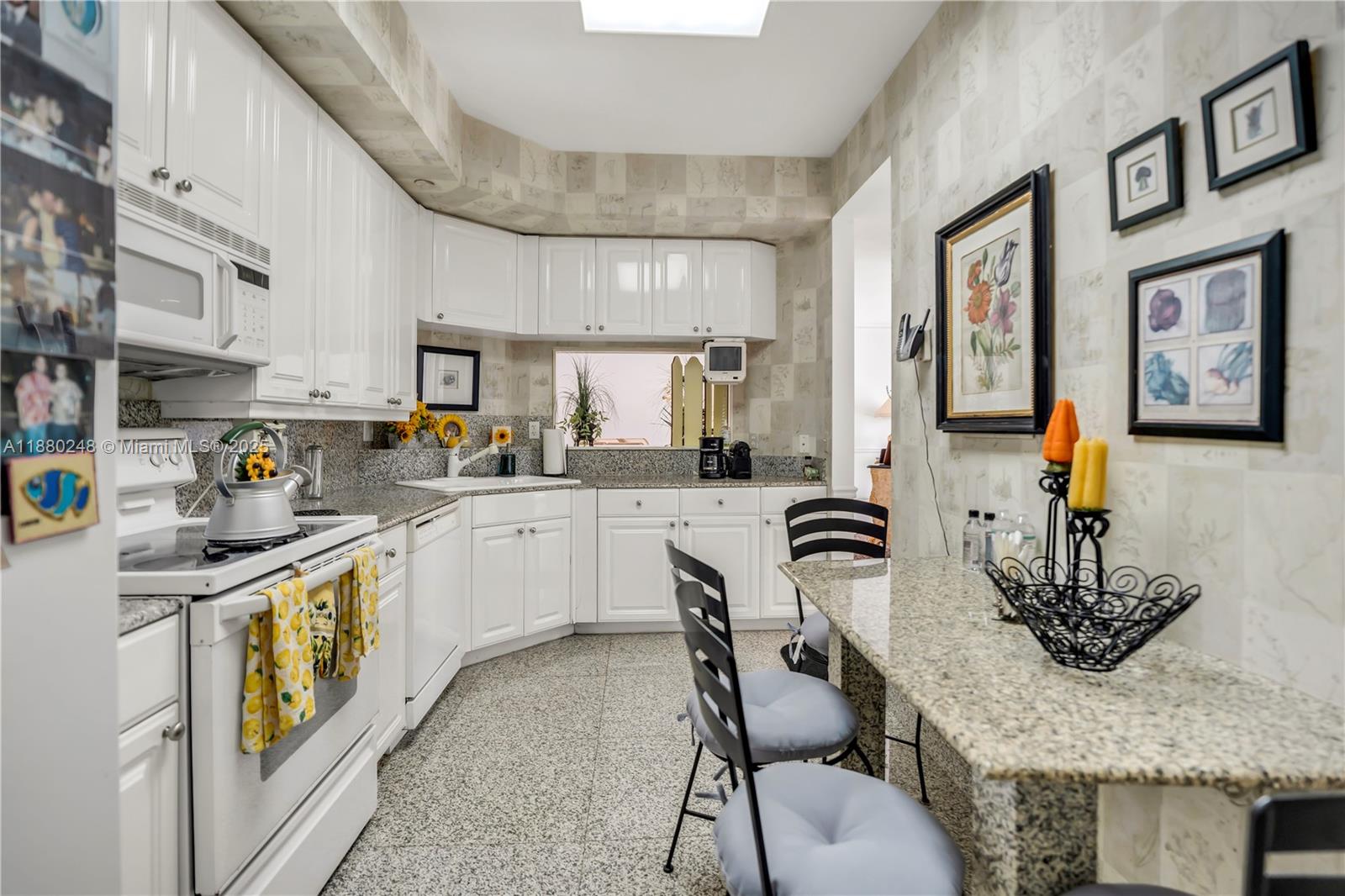 ONE TEQUESTA POINT CONDO - Residential