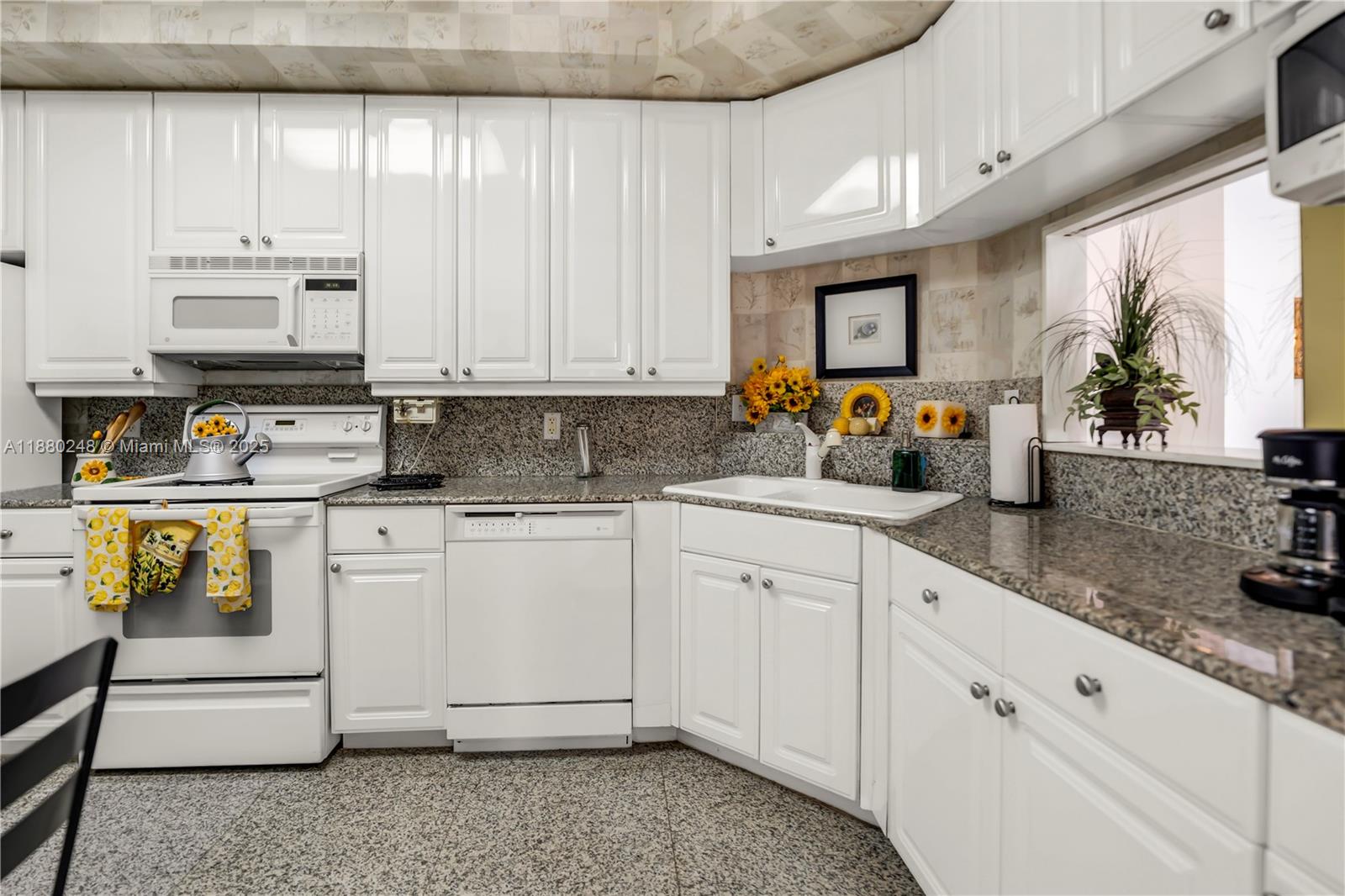 ONE TEQUESTA POINT CONDO - Residential