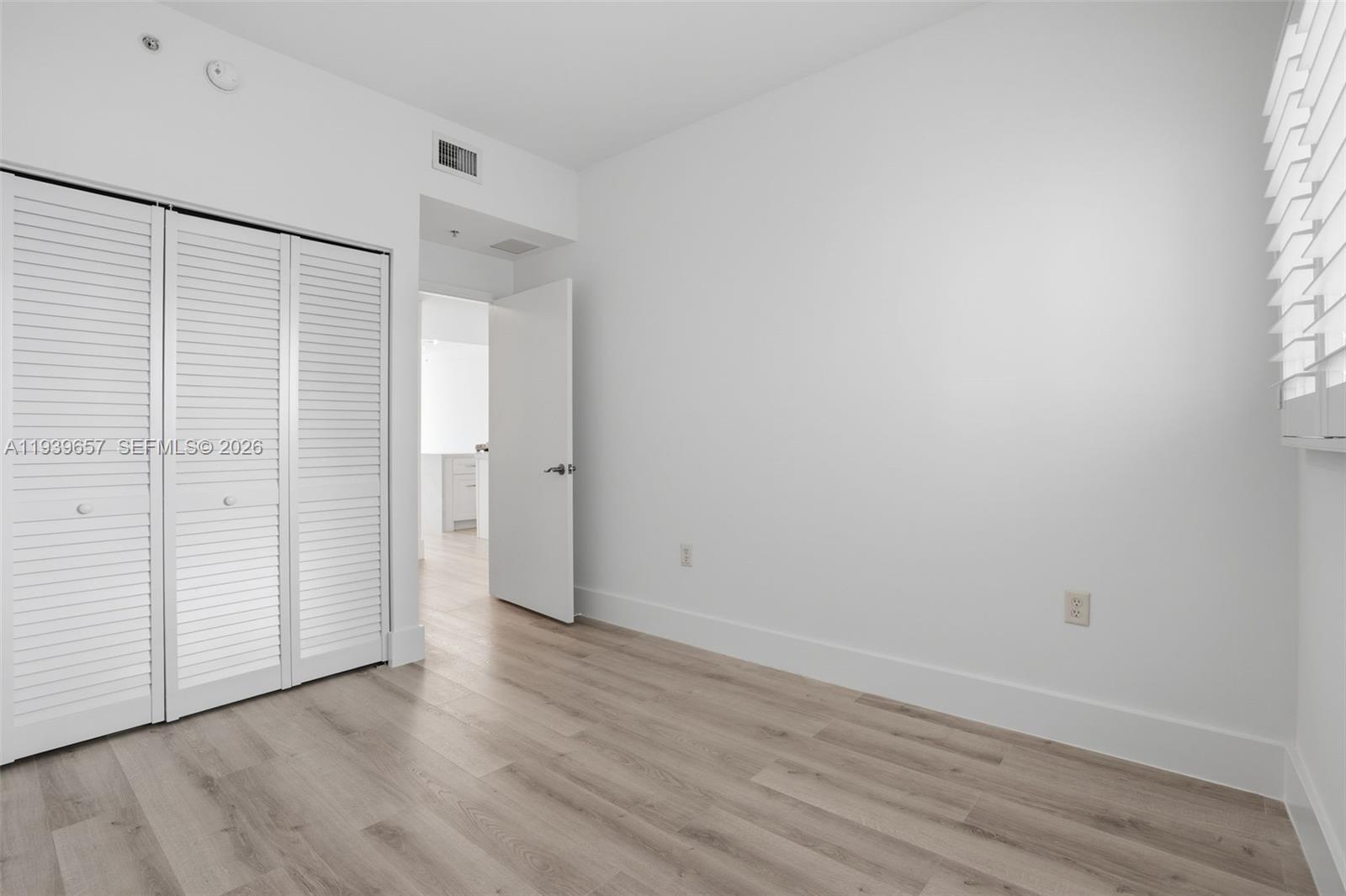 REGATTA AT INDIAN CREEK - Residential