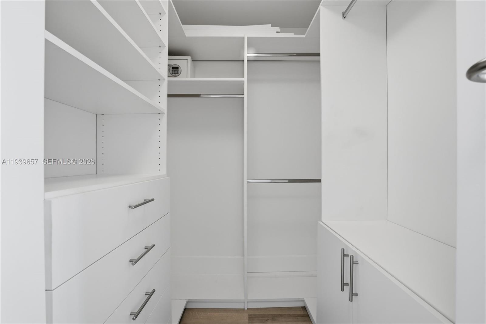 REGATTA AT INDIAN CREEK - Residential