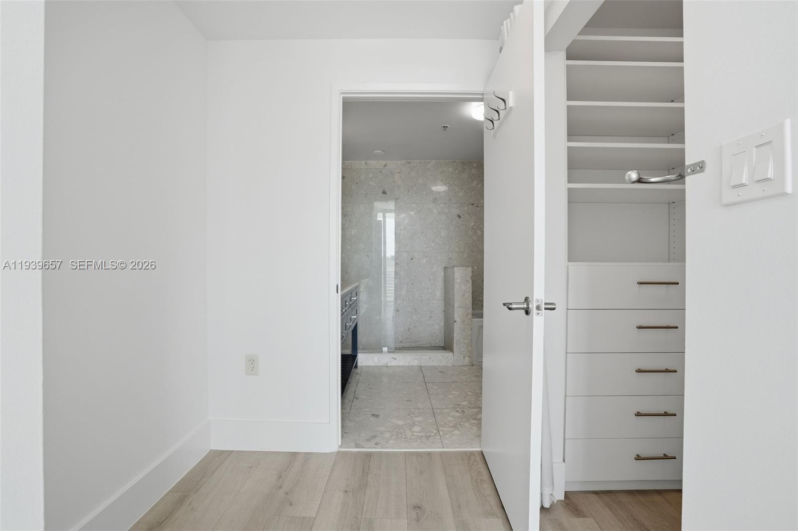 REGATTA AT INDIAN CREEK - Residential