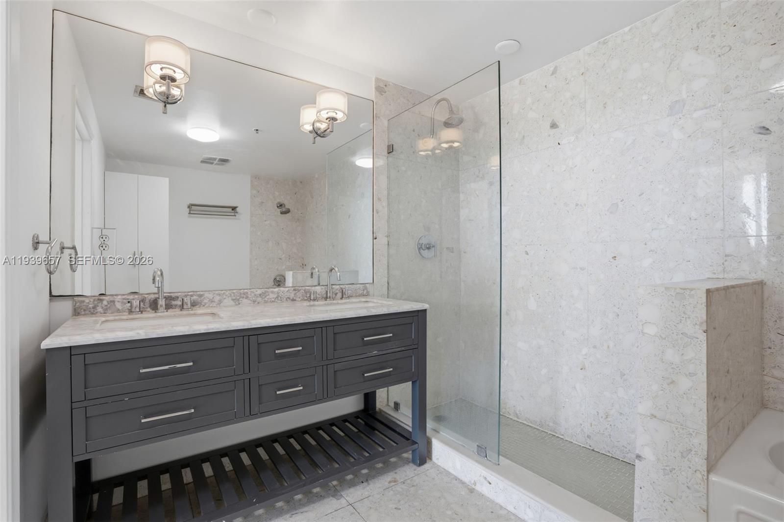 REGATTA AT INDIAN CREEK - Residential