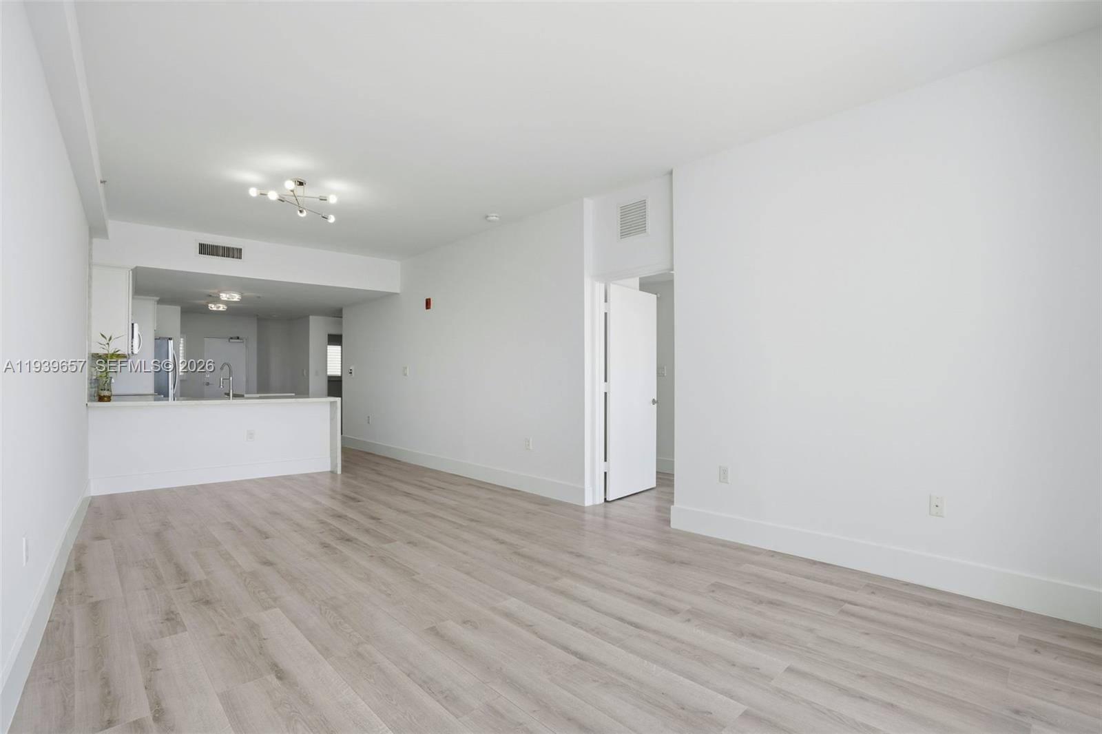 REGATTA AT INDIAN CREEK - Residential