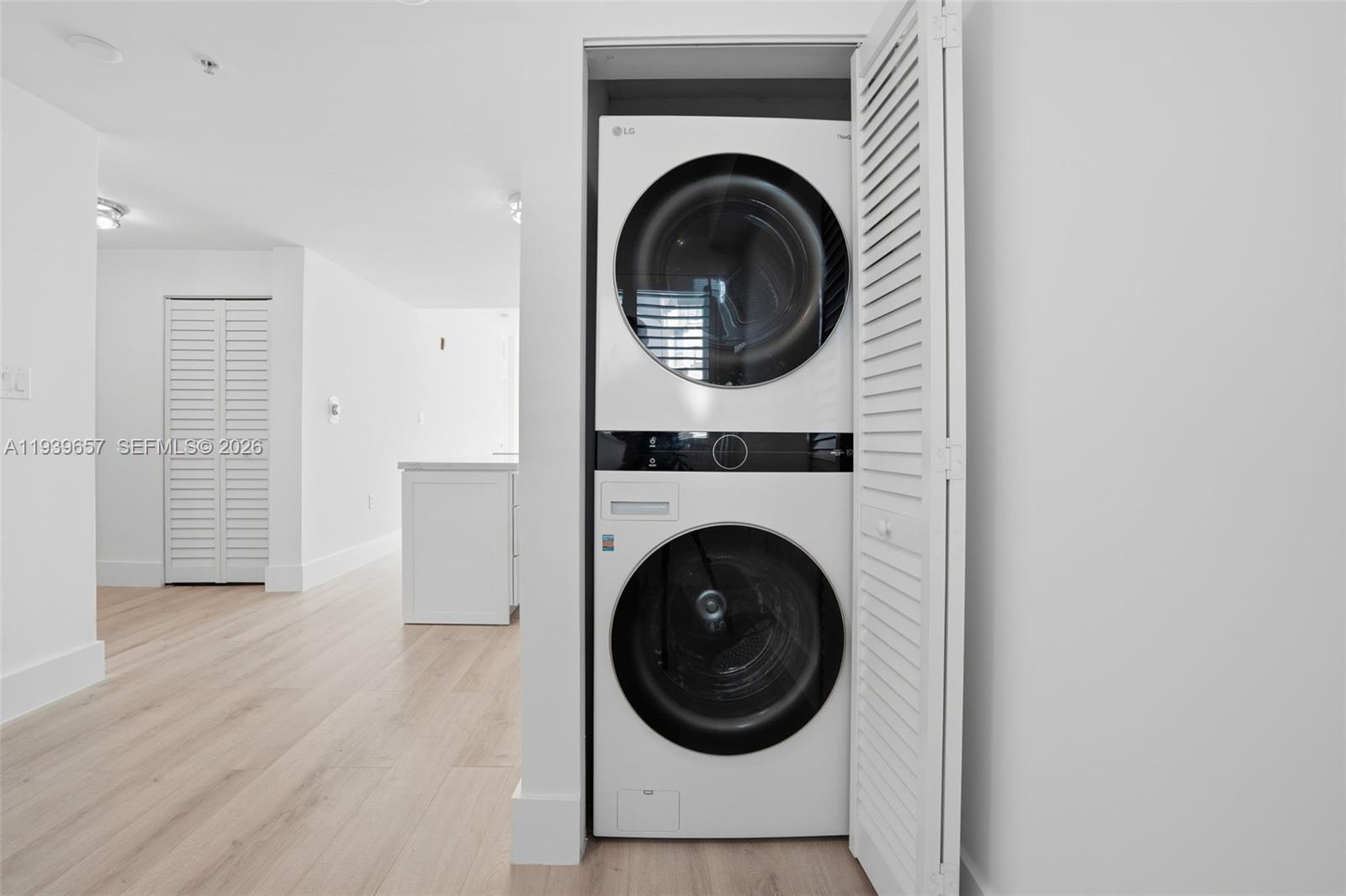 REGATTA AT INDIAN CREEK - Residential