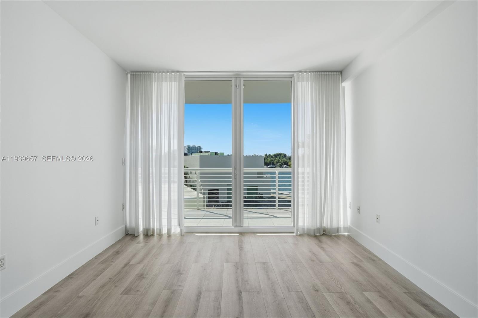 REGATTA AT INDIAN CREEK - Residential