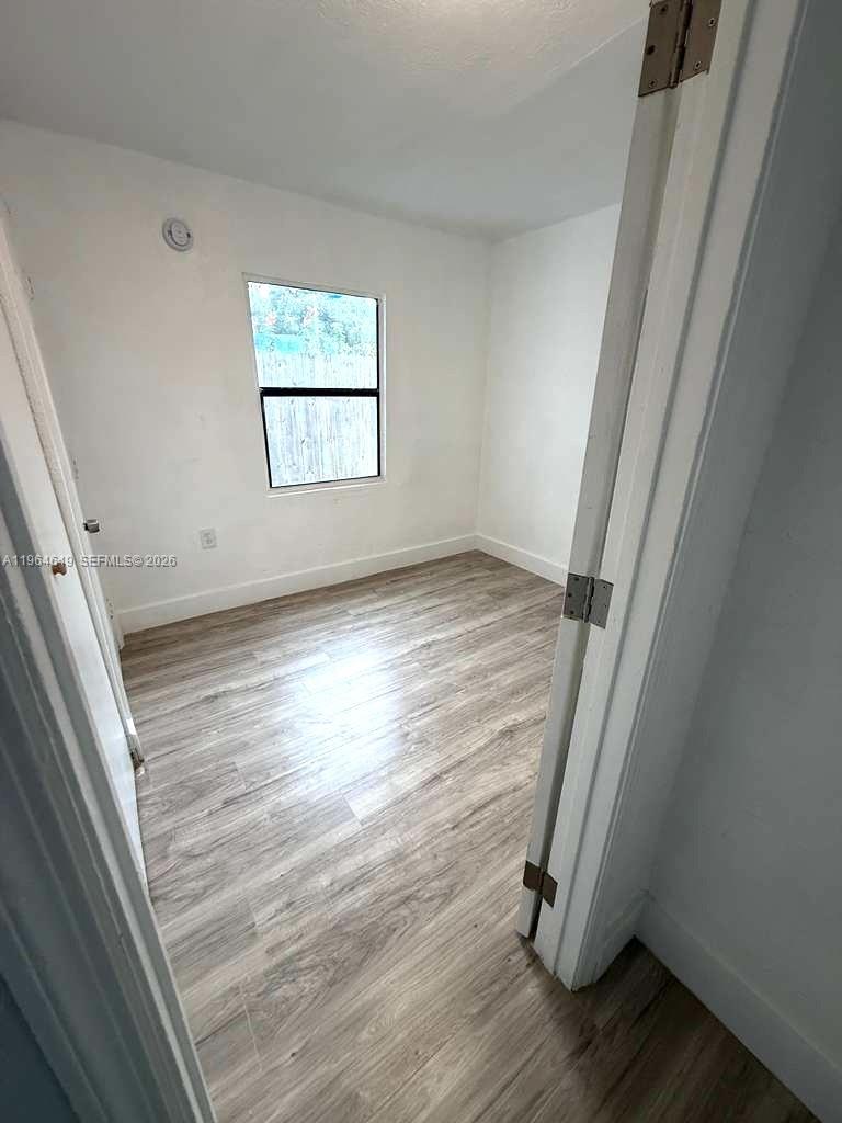 PINEWOOD PARK AMD PL 2ND - Residential Lease