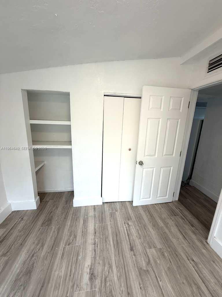 PINEWOOD PARK AMD PL 2ND - Residential Lease