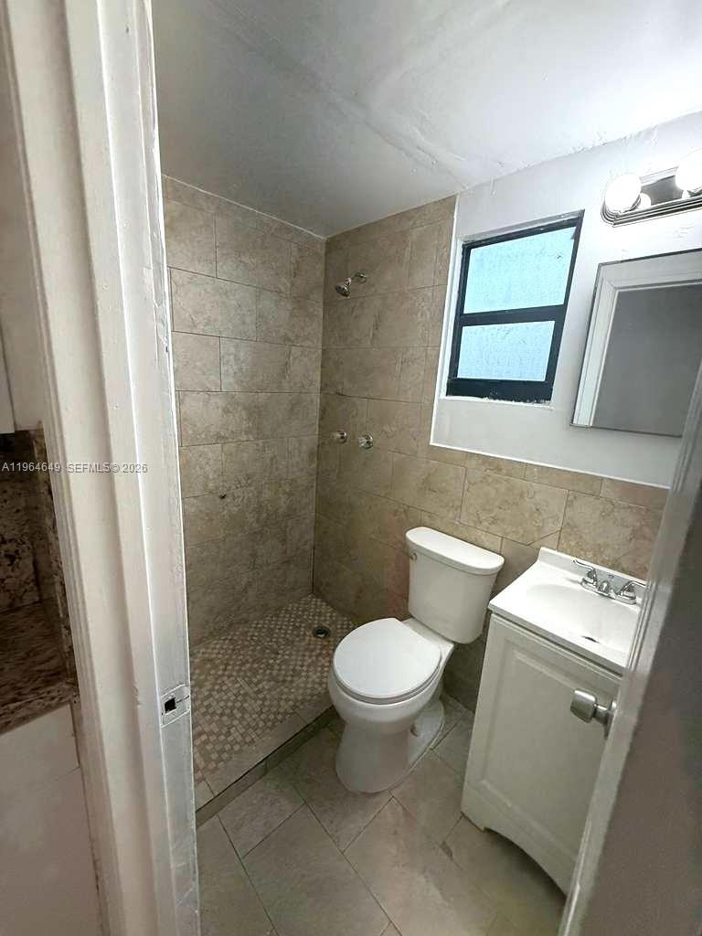 PINEWOOD PARK AMD PL 2ND - Residential Lease