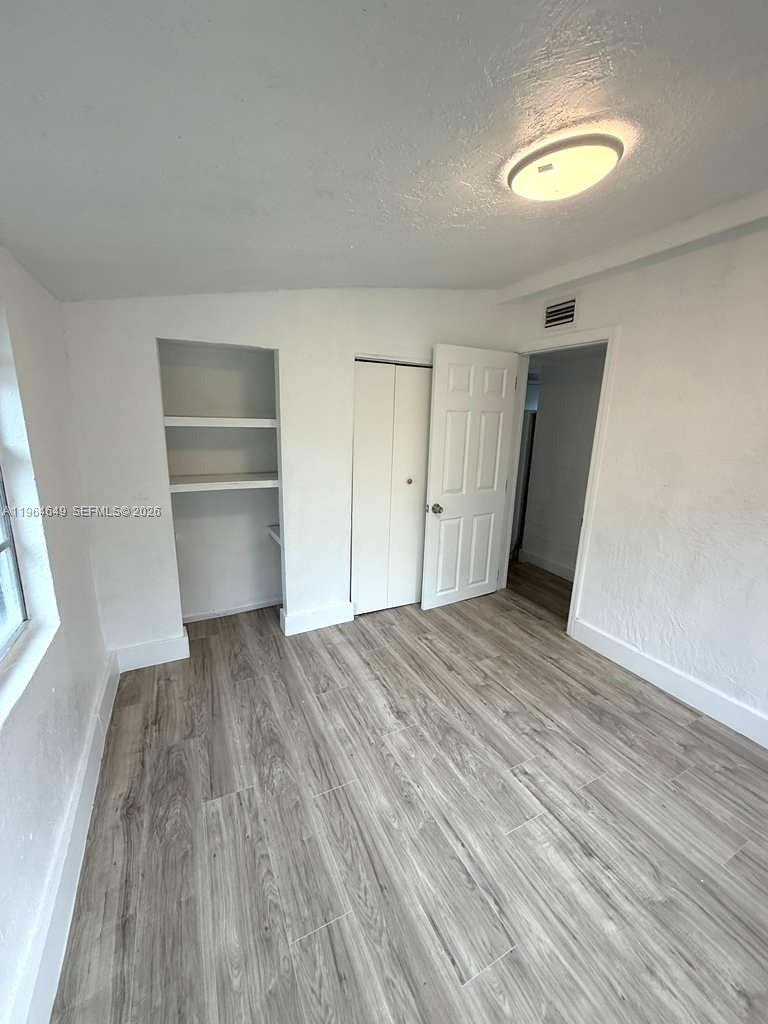 PINEWOOD PARK AMD PL 2ND - Residential Lease