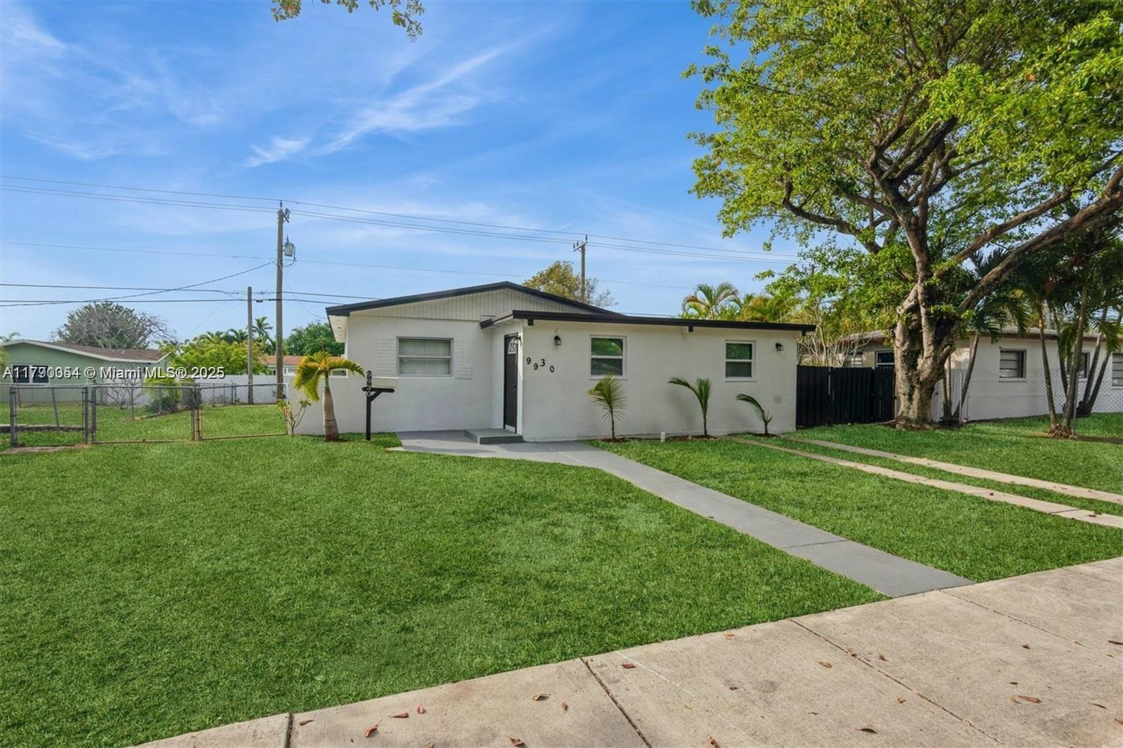 Rental Property at 9930 Caribbean Blvd, Cutler Bay, Miami-Dade County, Florida - Bedrooms: 3 
Bathrooms: 2  - $3,450 MO.