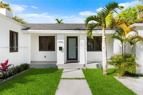 8246 NE 2nd Ct Miami FL 33138