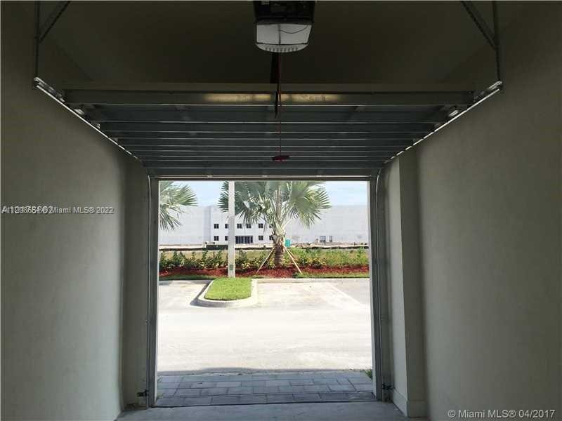 Photo 17 of 22 of 10265 NW 63rd Ter 204 condo