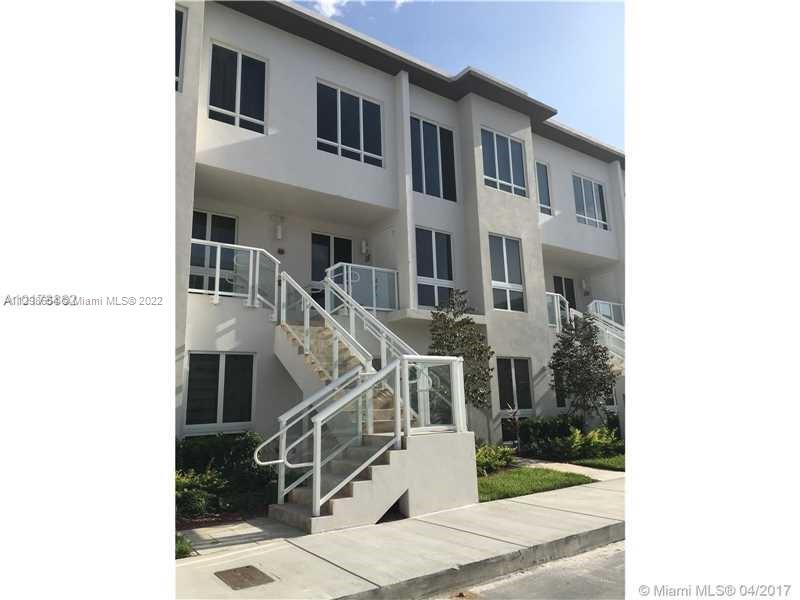 Photo 1 of 22 of 10265 NW 63rd Ter 204 condo