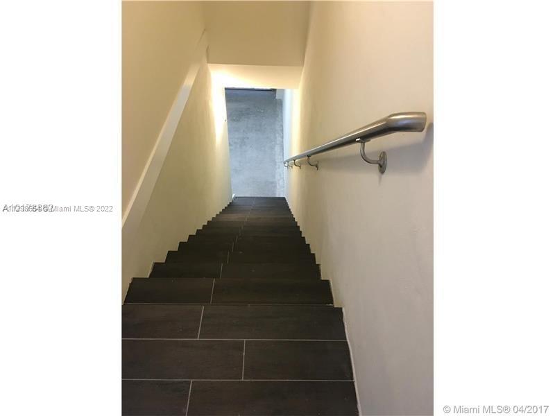 Photo 18 of 22 of 10265 NW 63rd Ter 204 condo