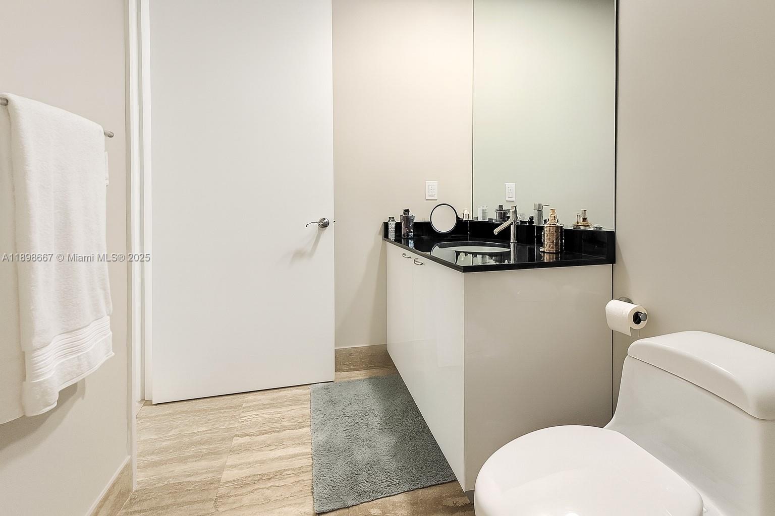 TDR TOWER II CONDO - Residential Lease